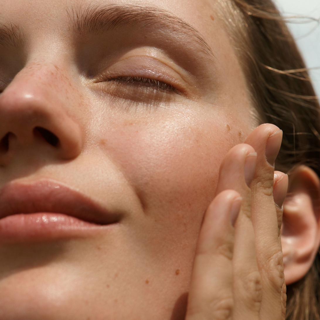 Rosacea und Naturkosmetik – sanfte Pflege für empfindliche Haut